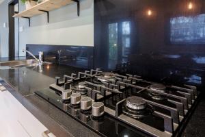 Chalet by swimming lake - 3 bedrooms and air conditioning