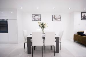 Free Parking - Hayes - Heathrow - Luxe 3BR Family -Contractor Stay