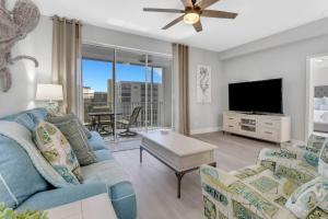 4361 Bay Beach Ln #422