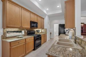 10368 Porto Romano Dr