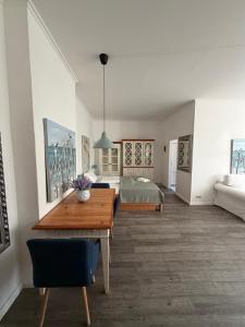 Ferienwohnung EG BoLA Parkplatz Küche Bad Hund Zentrum Hamburg