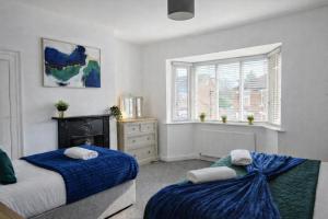 York Boutique House- spacious & stylish with free parking