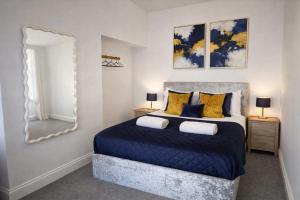 York Boutique House- spacious & stylish with free parking