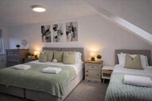 York Boutique House- spacious & stylish with free parking