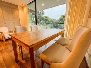 Modern Escape in El Retiro | 2BR & Scenic Views
