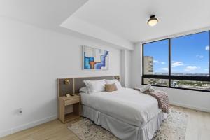 Luxury Downtown Miami Stay with City Views