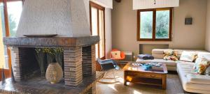 Large friendly and bright villa with pool