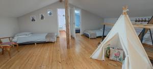 Large friendly and bright villa with pool