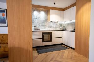 Chic Pula Escape - Designer Oasis Near the Beach