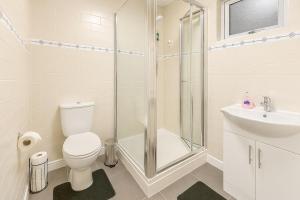 Cozy Studio Garden Wi-Fi Off Street Parking