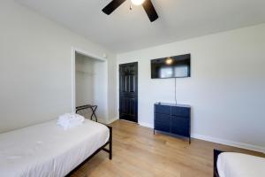 Suburban Family Home 18 Mi to Dtwn Charleston!