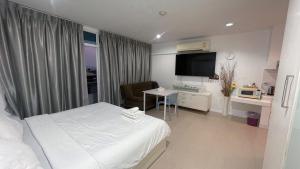 Condo The Beach Bangsaen 32738