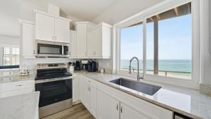 Oceanfront Flagler Beach Luxury Home 4BR,4BA Balconies Private Beach Walkover