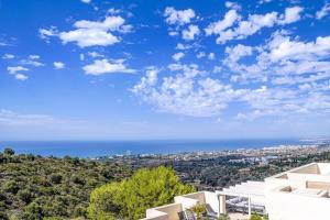 Marbella Hills: Vistas espectaculares y lujo