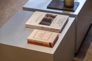 Edmond Vibes Plaza de España Suites