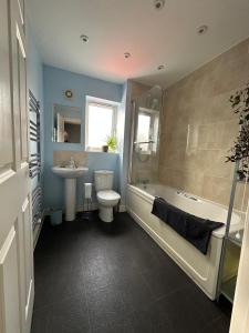 Two-bed home in Knowle