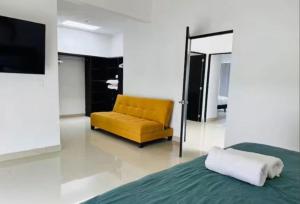 Casa Encanto - 3Bdr, 2.5bath wJacuzzi and Parking