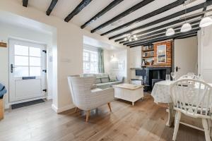 Waverley Cottage
