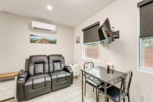 Rays Getaway: 2 Mi to Madeira Beach, Pool Access