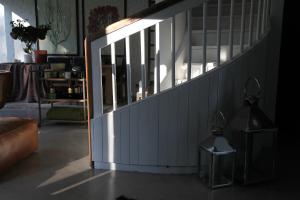 Villa Čisovice - Functionalist Retreat near Prague