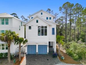 30A Beach House - Mias Beach House at Treetop by Panhandle Getaways