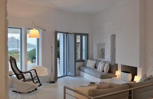 Paros Isterni Magnifique villa avec piscine VUE MER, à 3 min de la plage