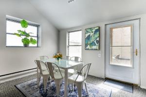 Vintage Downtown Penthouse, Gym & Balcony #6