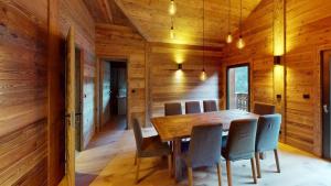 Alpine Chalet Apartment