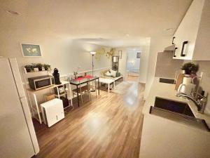 Comfy Private Basement- Scarborough