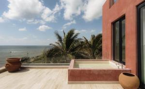 Beachfront Mansion for 24 guests in Tulum Beach