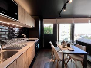 BUHO - Urban Artistic Santa Elvira - Parking Wifi