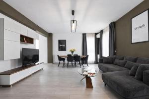 Skylark - Sydney Penthouse with Jacuzzi and Mountain View