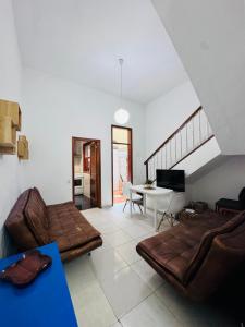 House in the Heart of SC, La Paz Tram Station