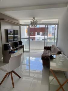Maralago · Decoração Impecável, Espaço e Bem-Estar