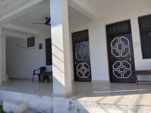 himalayan yoga house