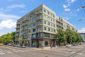 Charming Condo in Ballard