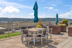 Charming Condo in Ballard