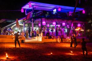 Bungalow - Sleeps 2 - Terrace - Beach Close