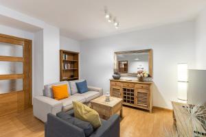 Moderno Hogar con terraza y garaje cerca del mar