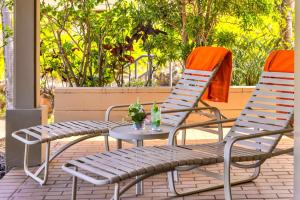 NEW KBM Resorts FREE CAR Kapalua Bay Villas Ocean View 1-Bedroom condo steps to beach with spacious lanai KBV-24G3