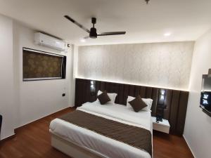 Hotel Aashirwad Near Lucknow Airport