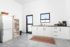 Atlantic Waves Retreat