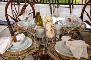 Papakea 2 Free Rental Cars KBM Resorts Great Family Villa 2 Units 6 Bedrooms ML-1169