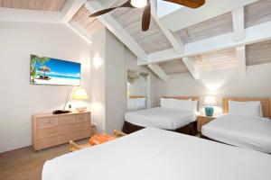 Papakea 2 Free Rental Cars KBM Resorts Great Family Villa 2 Units 6 Bedrooms ML-1169