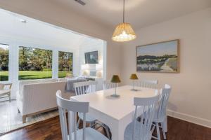 6995 Muirfield Villa