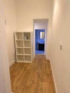 2 Bed Apartment with Harbour Views Apt 2