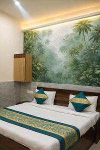 Urban Blossom Rooms RK - Affordable - Hygiene - Unlimited Wifi - Free Parking - Best Rated Vrindavan -