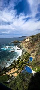 Oceanfront Designer Penthouse, Private Pool