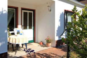 Bungalow am Schmachter See - 90635
