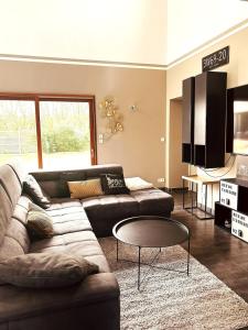 Le Loft - Piscine Intérieure et Salle de Cinéma